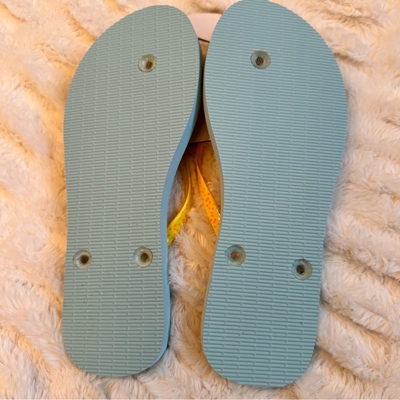 Vera Bradley NEW “Lemon Grove” Flip Flops Size Large (9-10) Lemons 🍋 Summer - Picture 2 of 5